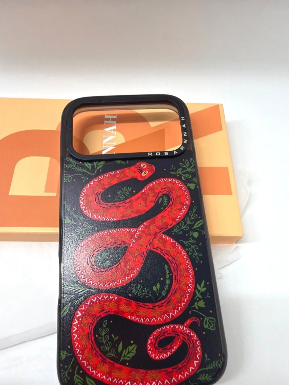 Iphone 17 Pro Max Cover Red Snake Print